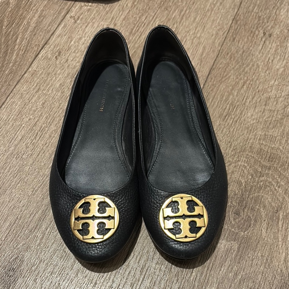 Tory Burch Black and Gold Women's Flats